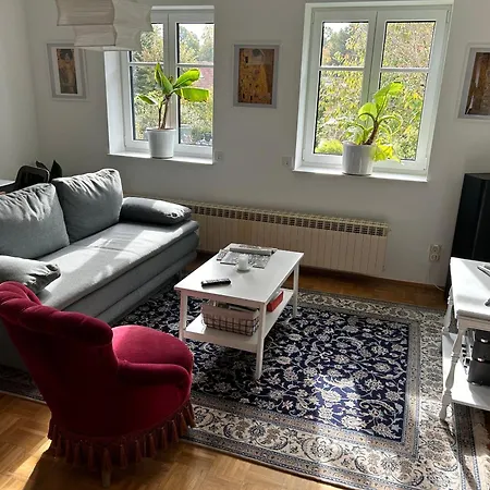 شقة Helle Mit Rhoenblick, Stadtbus & A7-anschluss *