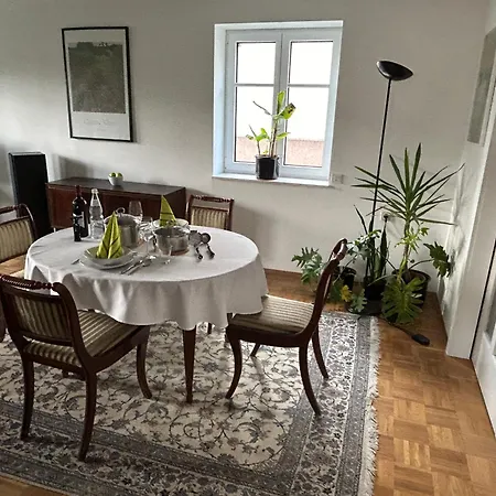 Helle Mit Rhoenblick, Stadtbus & A7-anschluss شقة